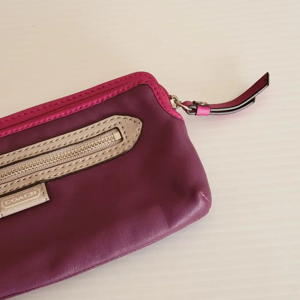 Coach Purple Pink  Leather Wristlet Clutch Wallet Purse Zipped